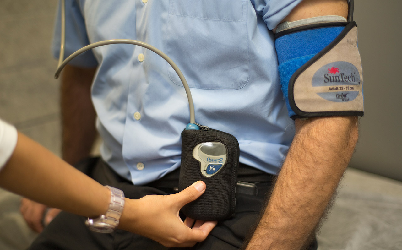 Мониторирование данных. Ambulatory Blood Pressure monitoring. СМАД аппарат. BPLAB суточный монитор артериального давления. Суточное мониторирование ЭКГ.